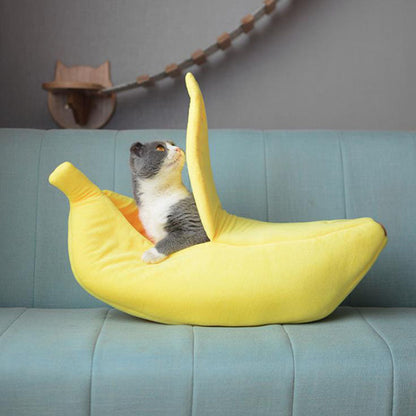 Cozy Banana-Shaped Cat Bed - Cat Lovers Boutique